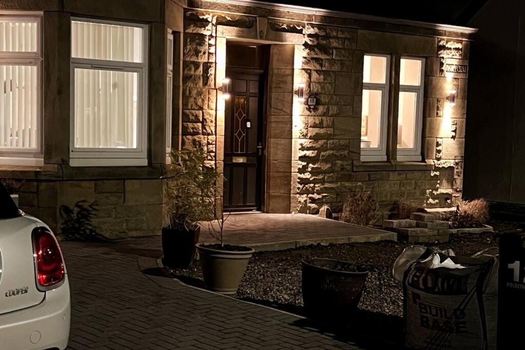 Luxury 2 Bedroom Cottage West Calder Buitenkant foto