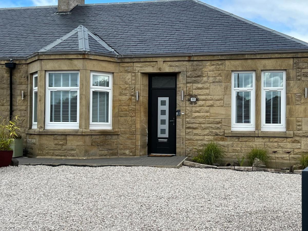 Luxury 2 Bedroom Cottage West Calder Buitenkant foto