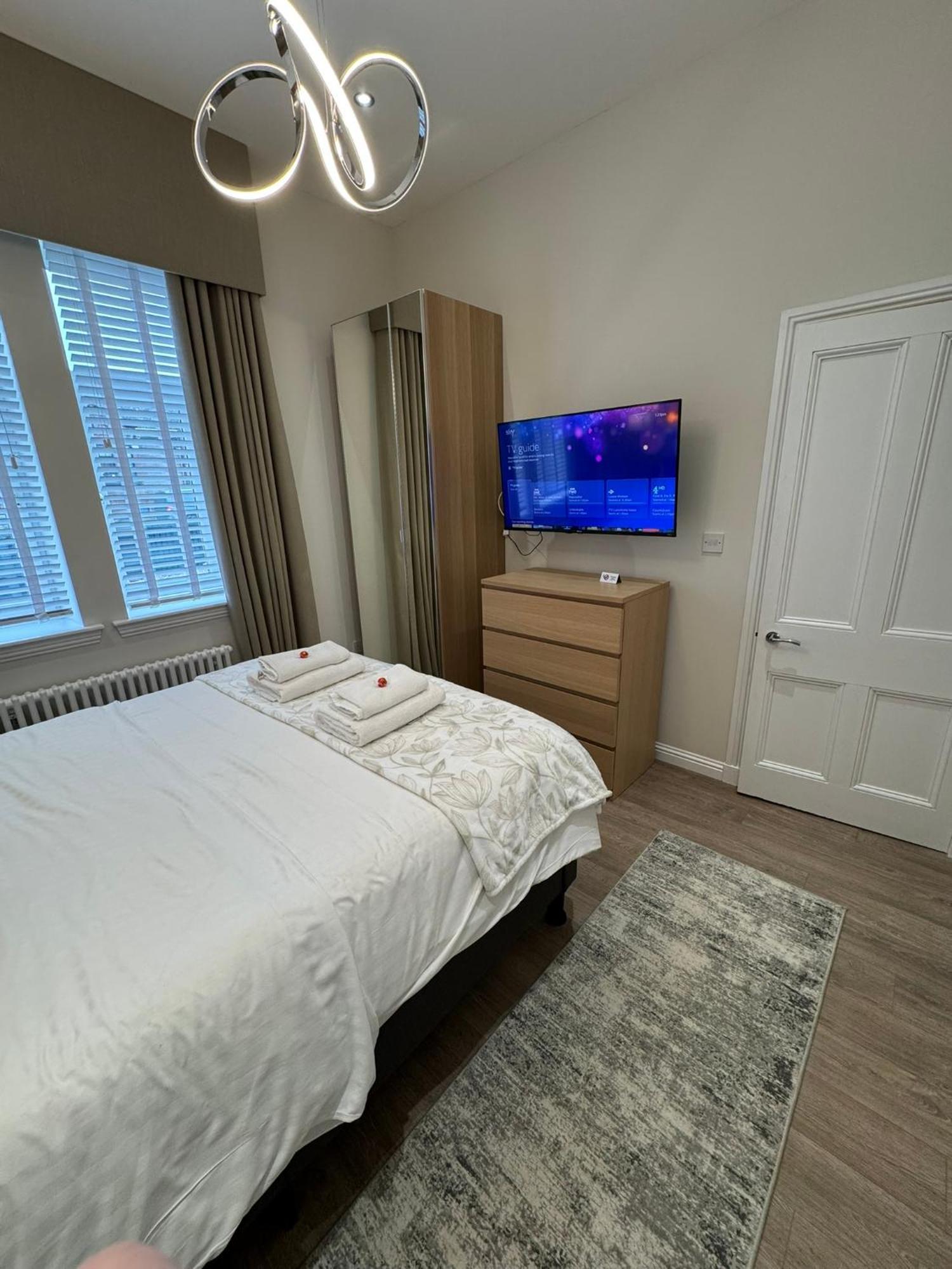 Luxury 2 Bedroom Cottage West Calder Buitenkant foto